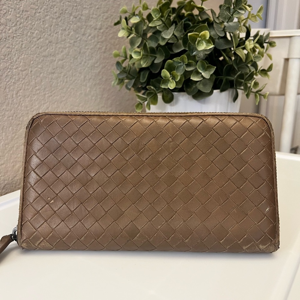 Bottega Veneta Taupe Leather Zip Wallet
